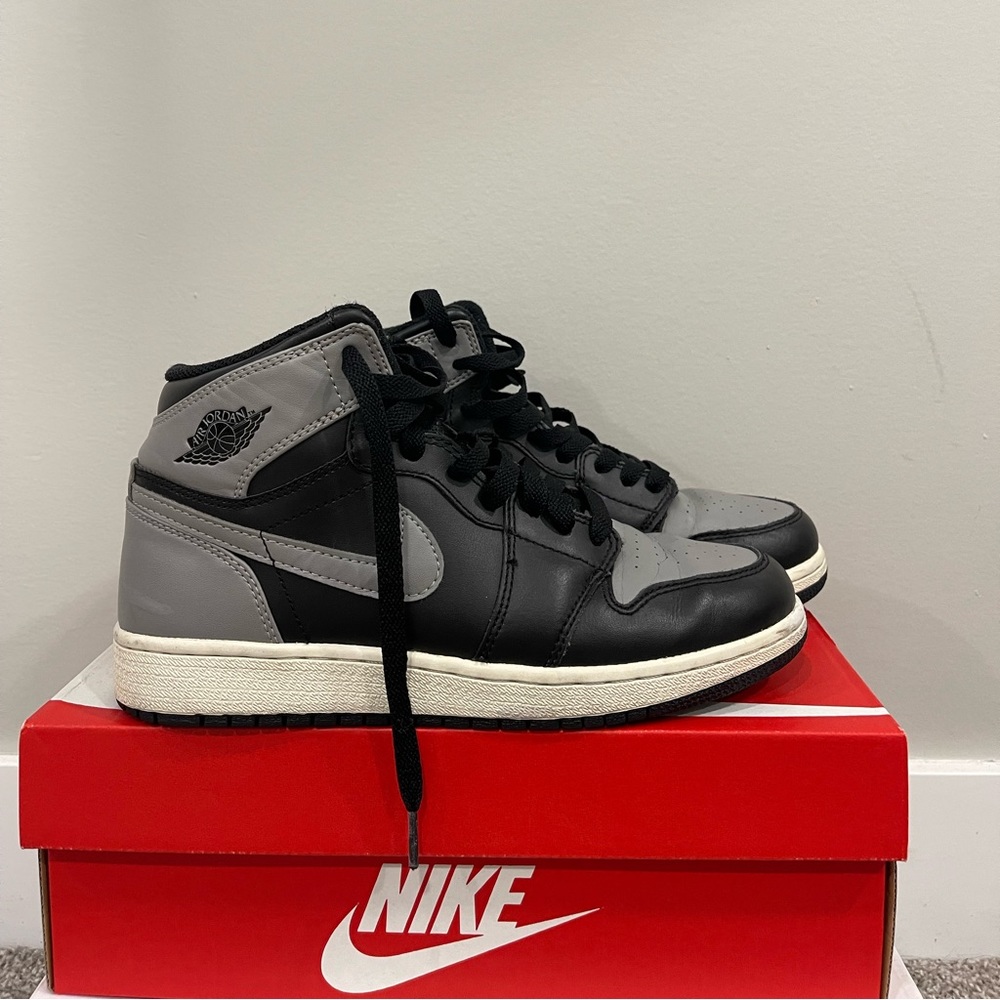 Nike Shadows
